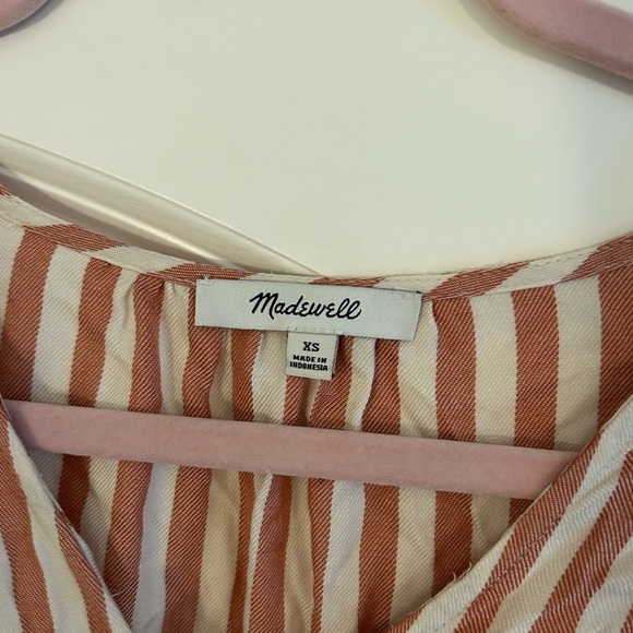 Madewell Courtyard Ruffle-Hem Top in Stripe - Picture 4 of 7